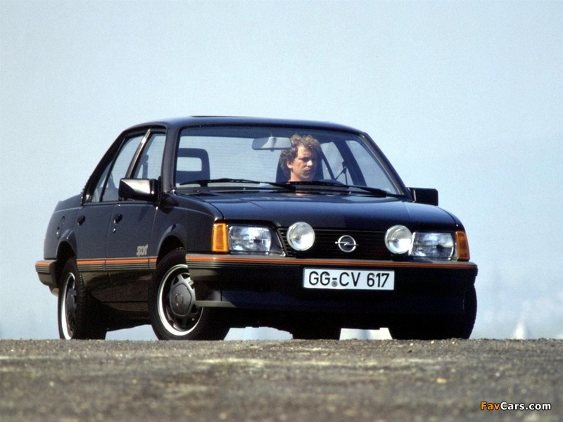 Opel Ascona Sport (C1) 1984 photos (800 x 600)
