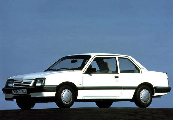 Opel Ascona 2-door (C3) 1986–88 photos