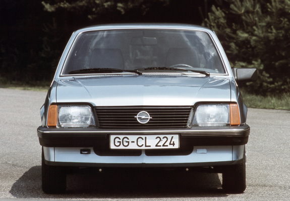 Photos of Opel Ascona CC (C1) 1981–84