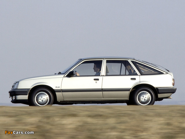 Photos of Opel Ascona CC (C3) 1986–88 (640 x 480)