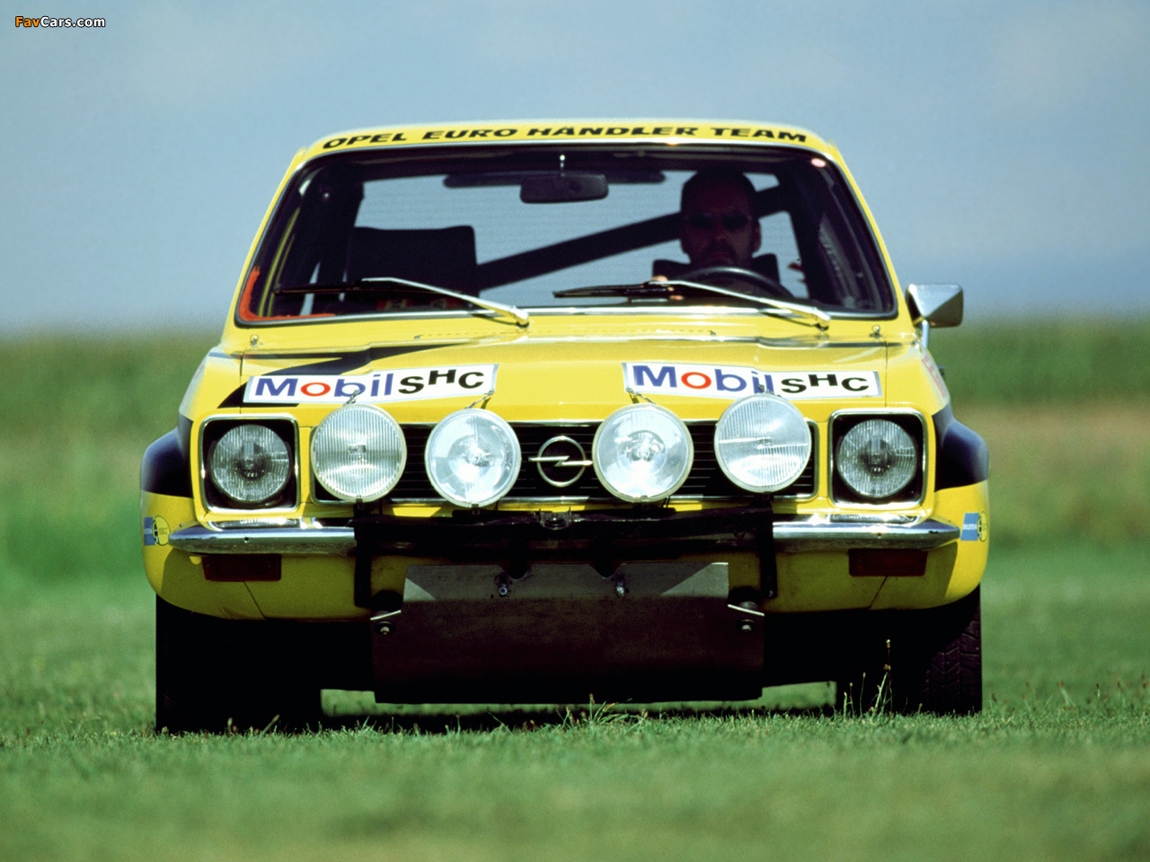 Photos of Opel Ascona 1.9 SR Rally Version (A) (1280 x 960)