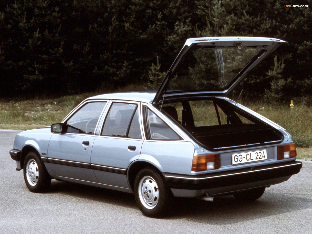 Pictures of Opel Ascona CC (C1) 1981–84 (1280 x 960)