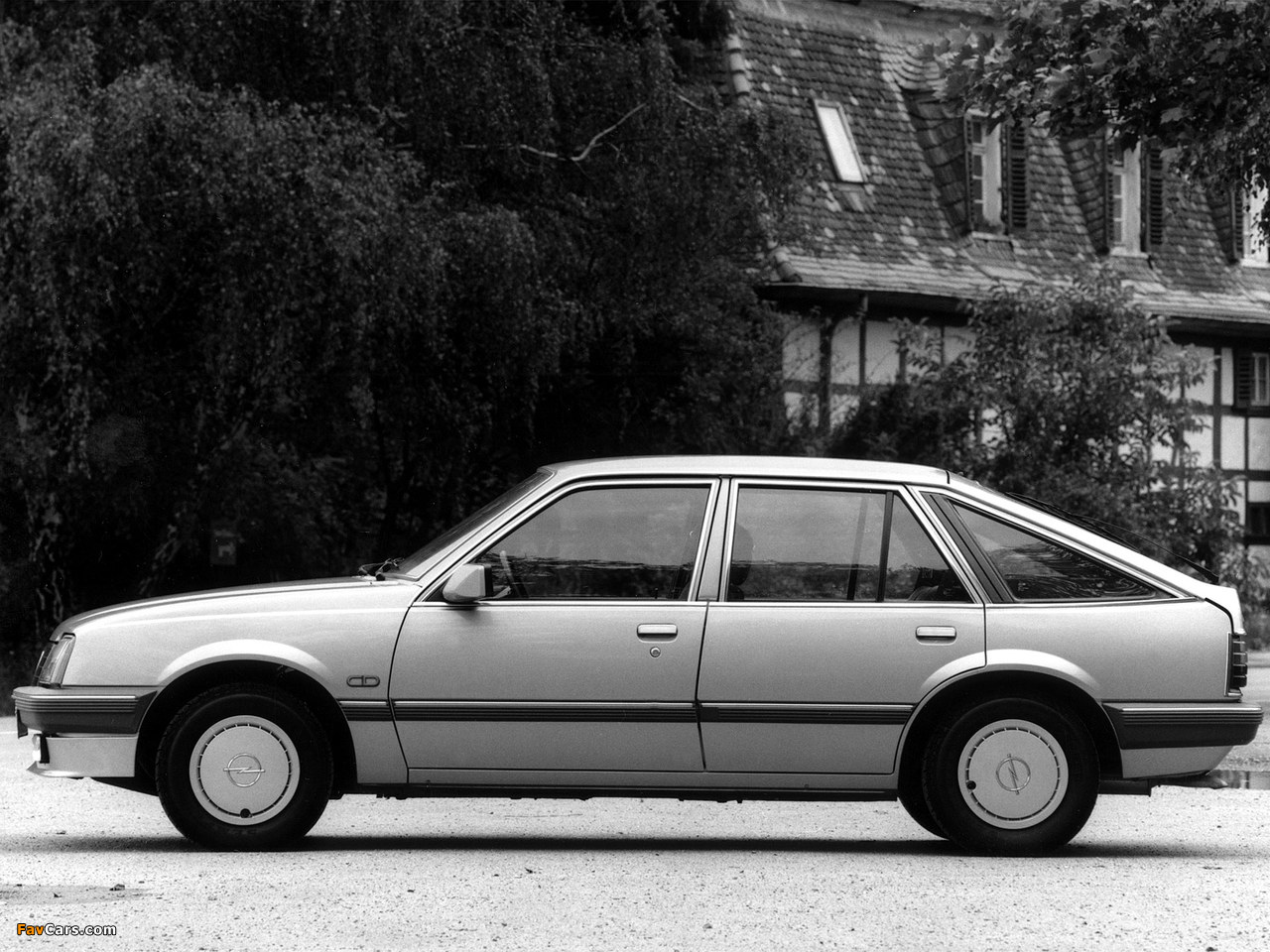 Pictures of Opel Ascona CC CD (C2) 1984–86 (1280 x 960)