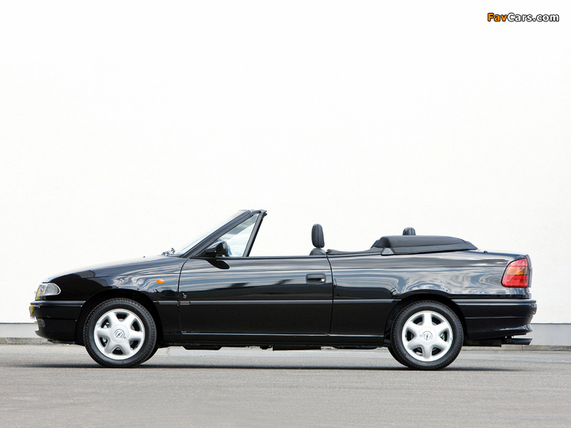 Images of Opel Astra Cabrio (F) 1994–99 (800 x 600)