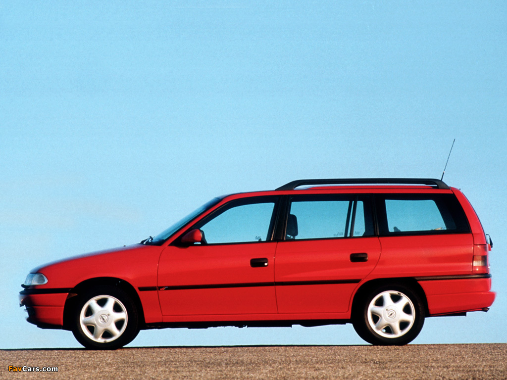 Images of Opel Astra Caravan (F) 1994–98 (1024 x 768)