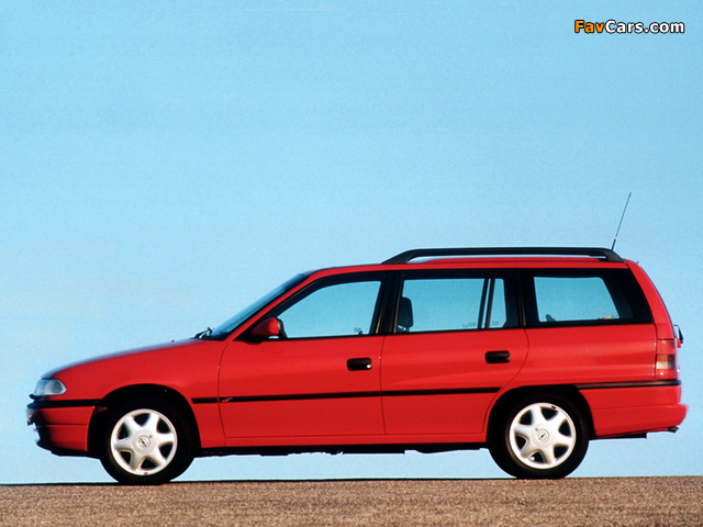 Images of Opel Astra Caravan (F) 1994–98 (640 x 480)
