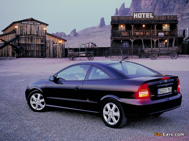 Images of Opel Astra Coupe (G) 2000–04 (640 x 480)