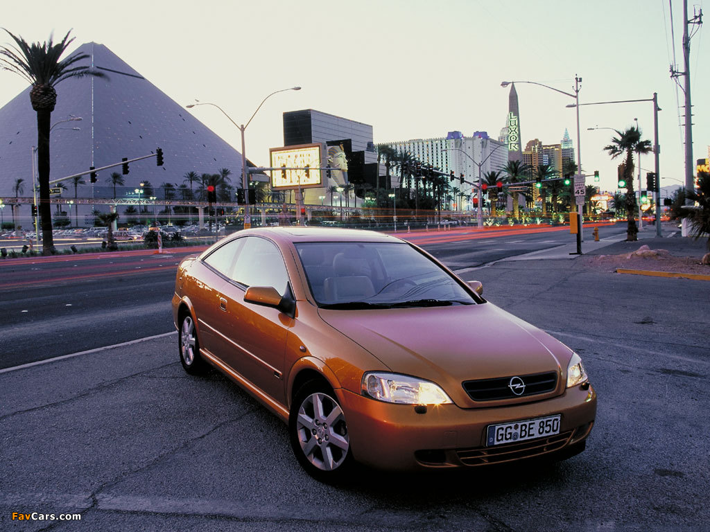Images of Opel Astra Coupe (G) 2000–04 (1024 x 768)