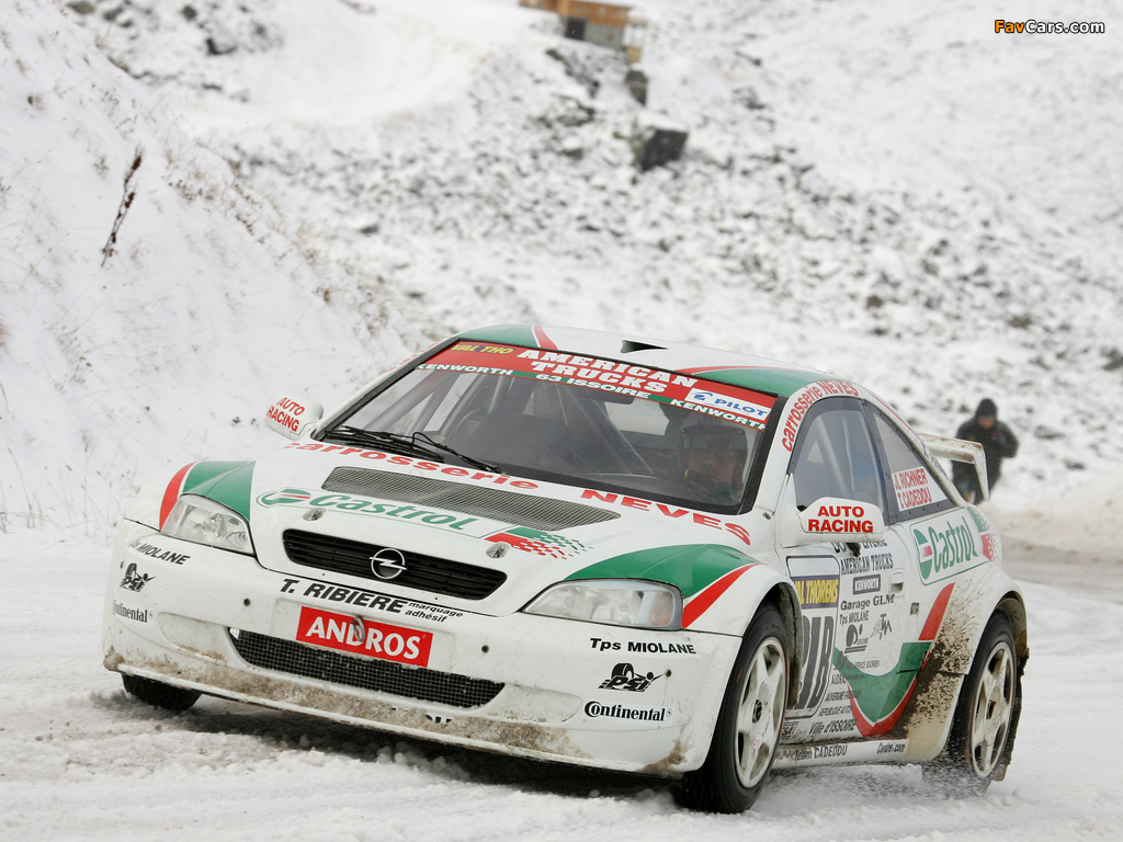 Images of Opel Astra Coupe Trophée Andros 2004–05 (1024 x 768)