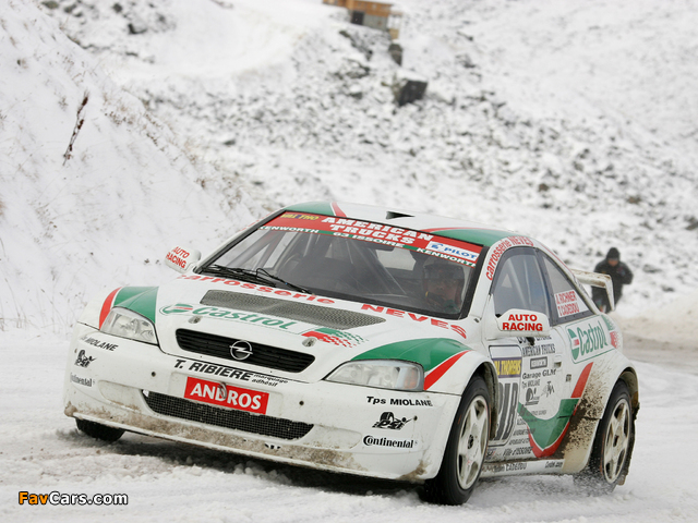 Images of Opel Astra Coupe Trophée Andros 2004–05 (640 x 480)