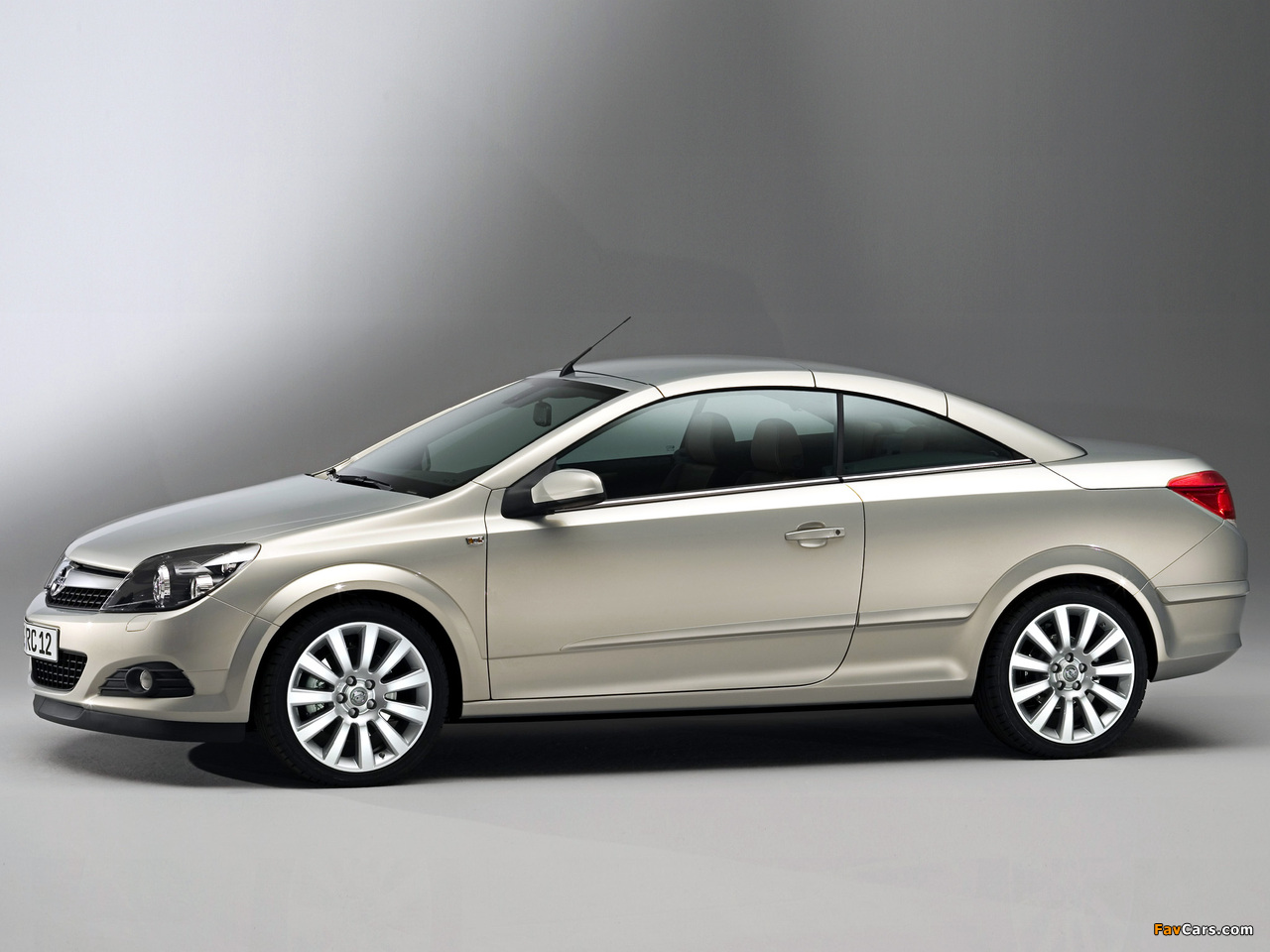 Images of Opel Astra TwinTop (H) 2006–10 (1280 x 960)