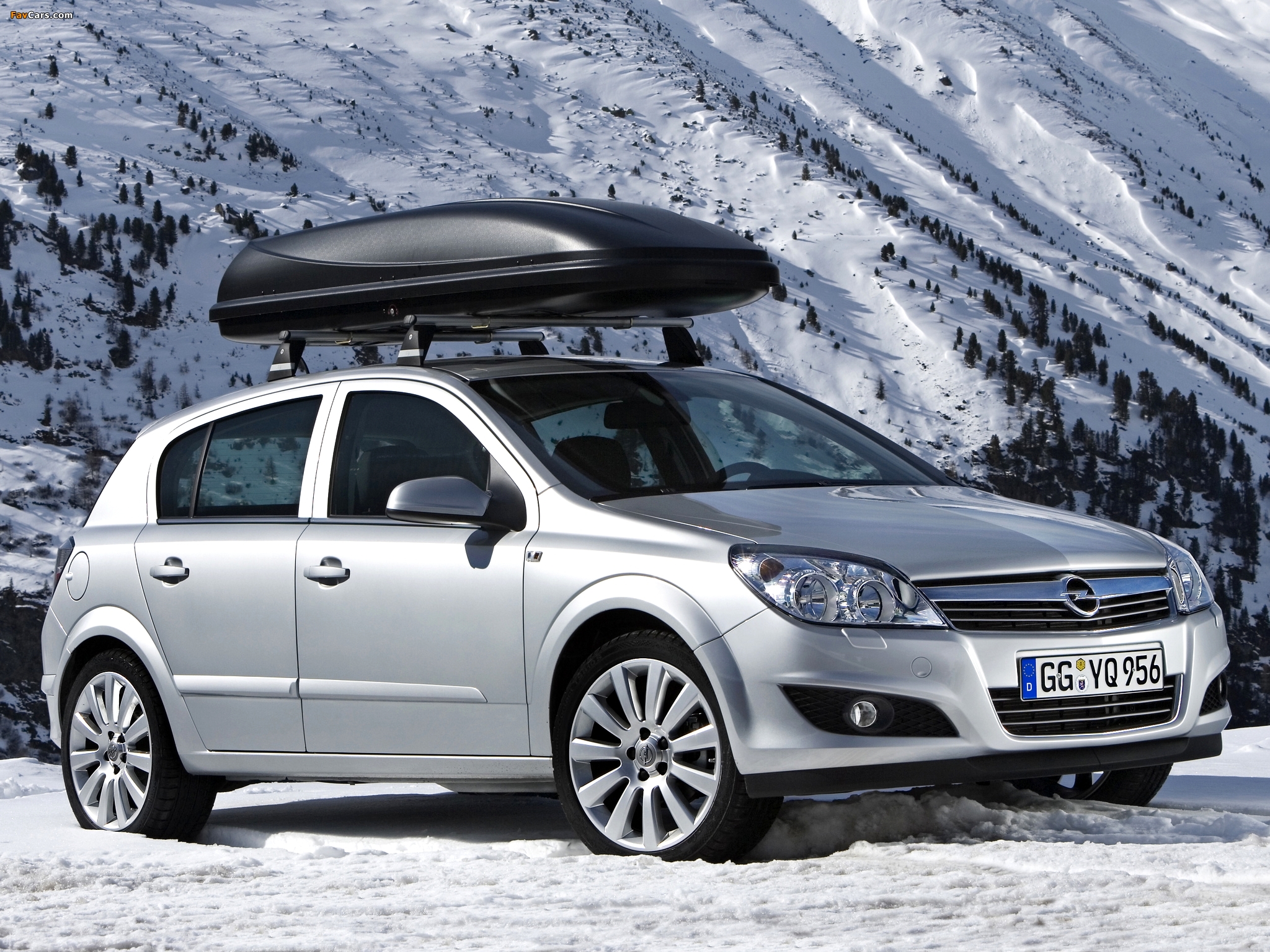 Images of Opel Astra Hatchback (H) 2007 (2048 x 1536)