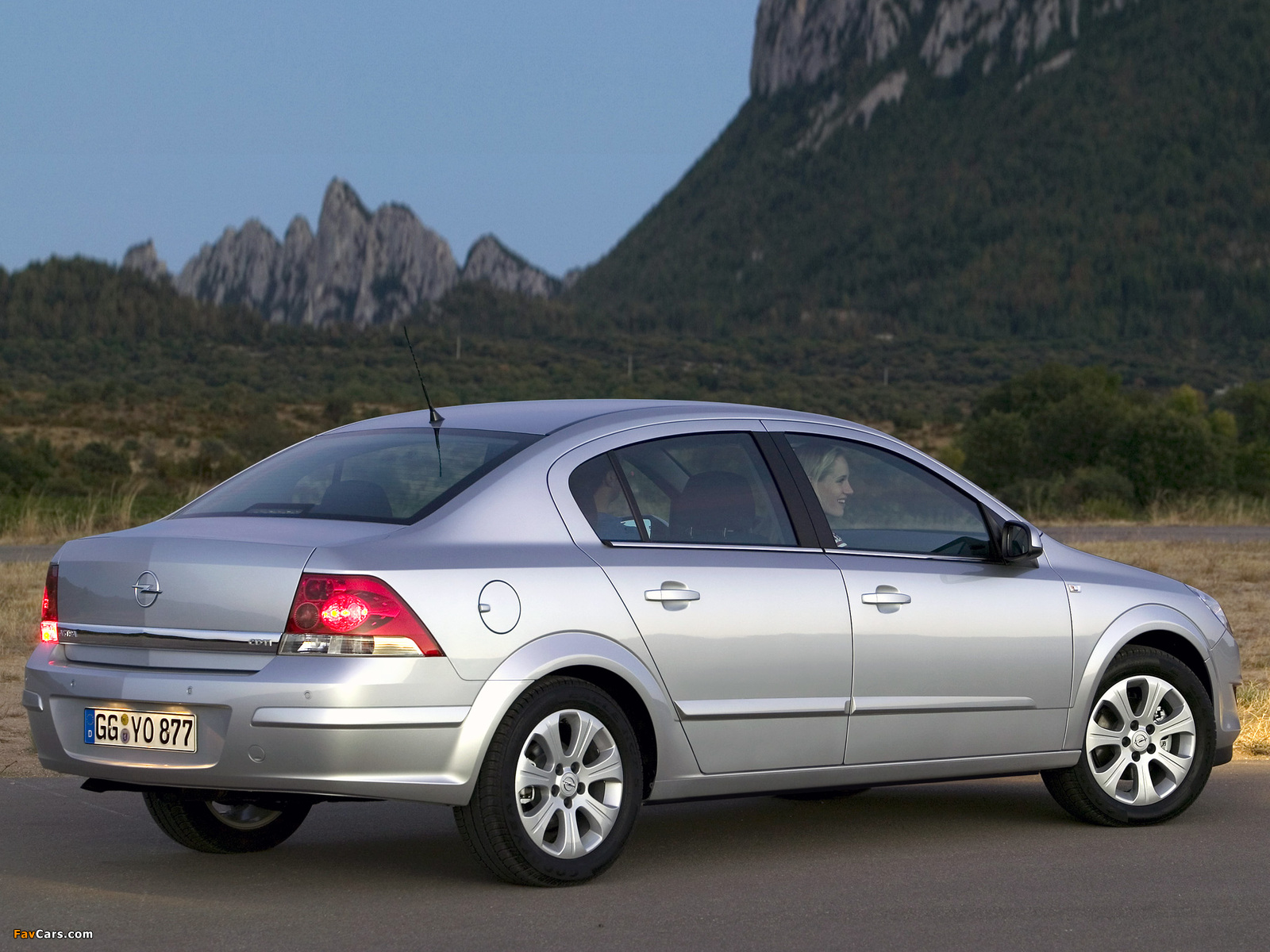 Images of Opel Astra Sedan (H) 2007 (1600 x 1200)