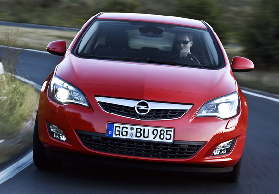 Images of Opel Astra 5-door (J) 2009