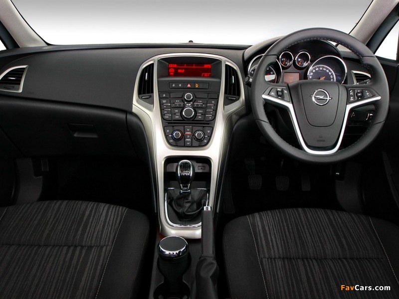 Images of Opel Astra 5-door ZA-spec (J) 2010 (800 x 600)