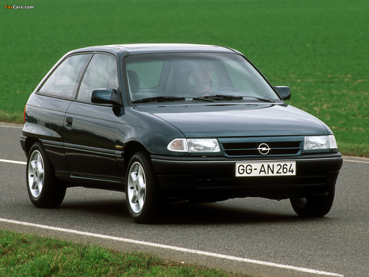 Opel Astra 3-door (F) 1991–94 photos (1280 x 960)