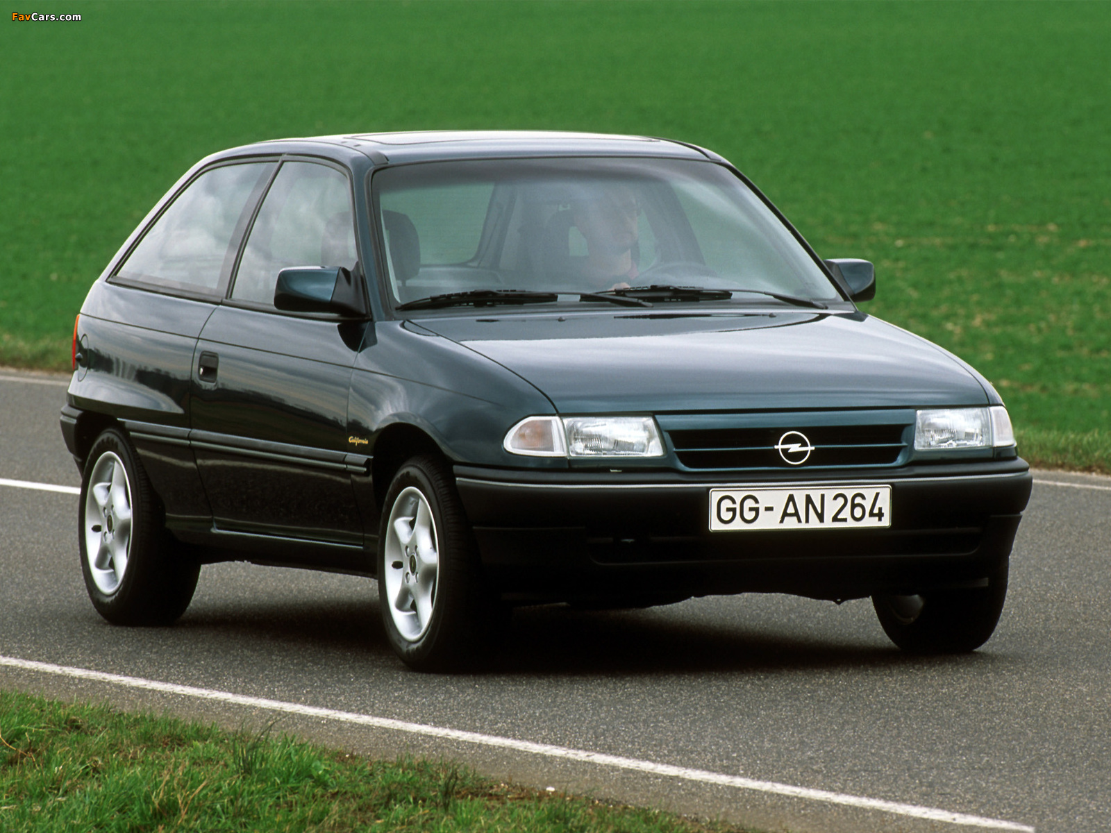 Opel Astra 3-door (F) 1991–94 photos (1600 x 1200)