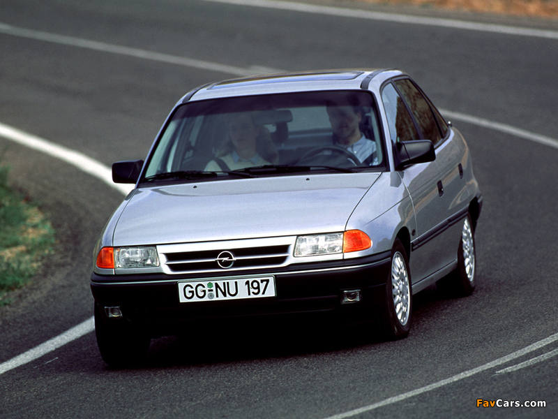 Opel Astra Sedan (F) 1991–94 wallpapers (800 x 600)