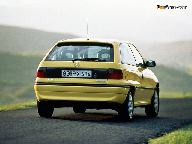 Opel Astra 3-door (F) 1994–98 images (640 x 480)