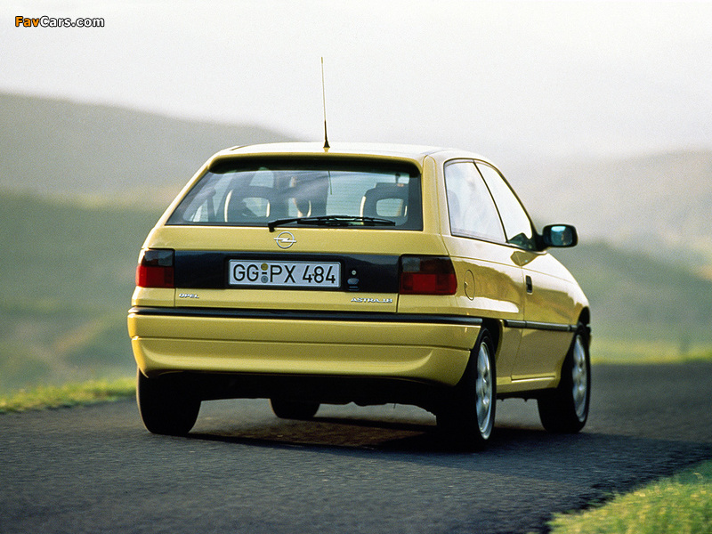 Opel Astra 3-door (F) 1994–98 images (800 x 600)