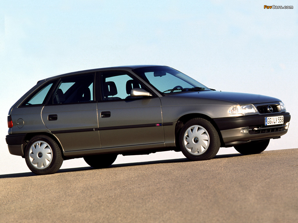 Opel Astra 5-door (F) 1994–98 images (1024 x 768)
