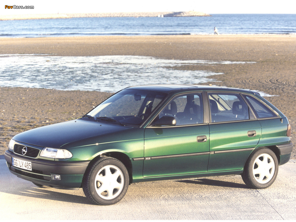 Opel Astra 5-door (F) 1994–98 pictures (1024 x 768)