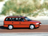 Opel Astra Caravan (F) 1994–98 pictures