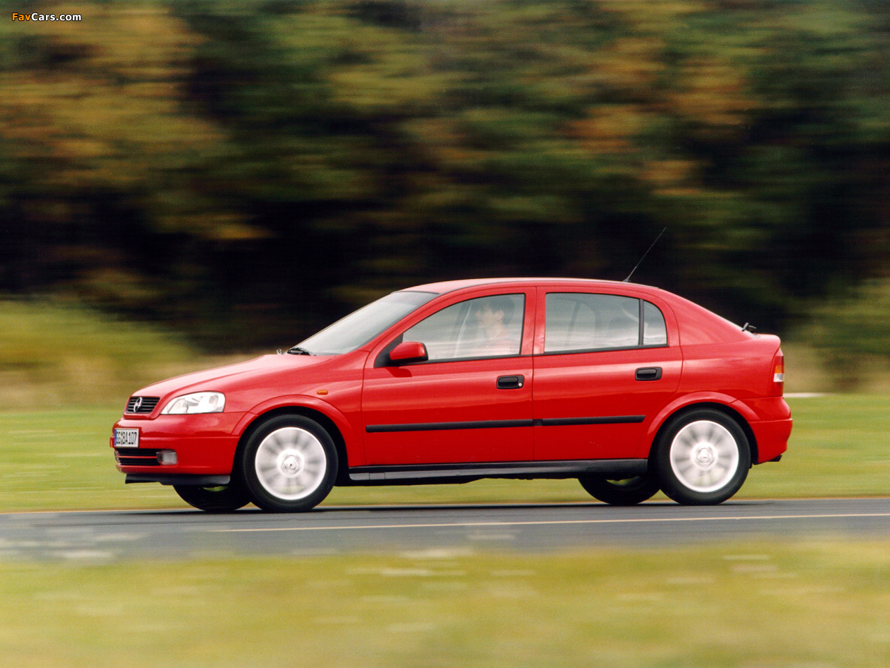 Opel Astra 5-door (G) 1998–2004 images (1280 x 960)