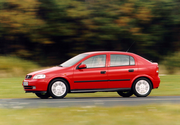 Opel Astra 5-door (G) 1998–2004 images