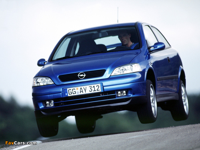 Opel Astra OPC (G) 1999–2001 photos (640 x 480)