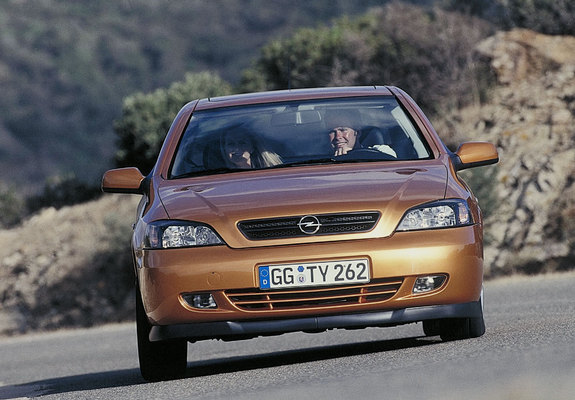 Opel Astra Coupe (G) 2000–04 images