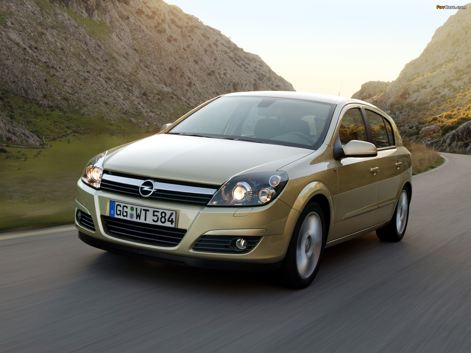 Opel Astra Hatchback (H) 2004–07 photos (1600 x 1200)