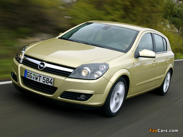 Opel Astra Hatchback (H) 2004–07 pictures (640 x 480)