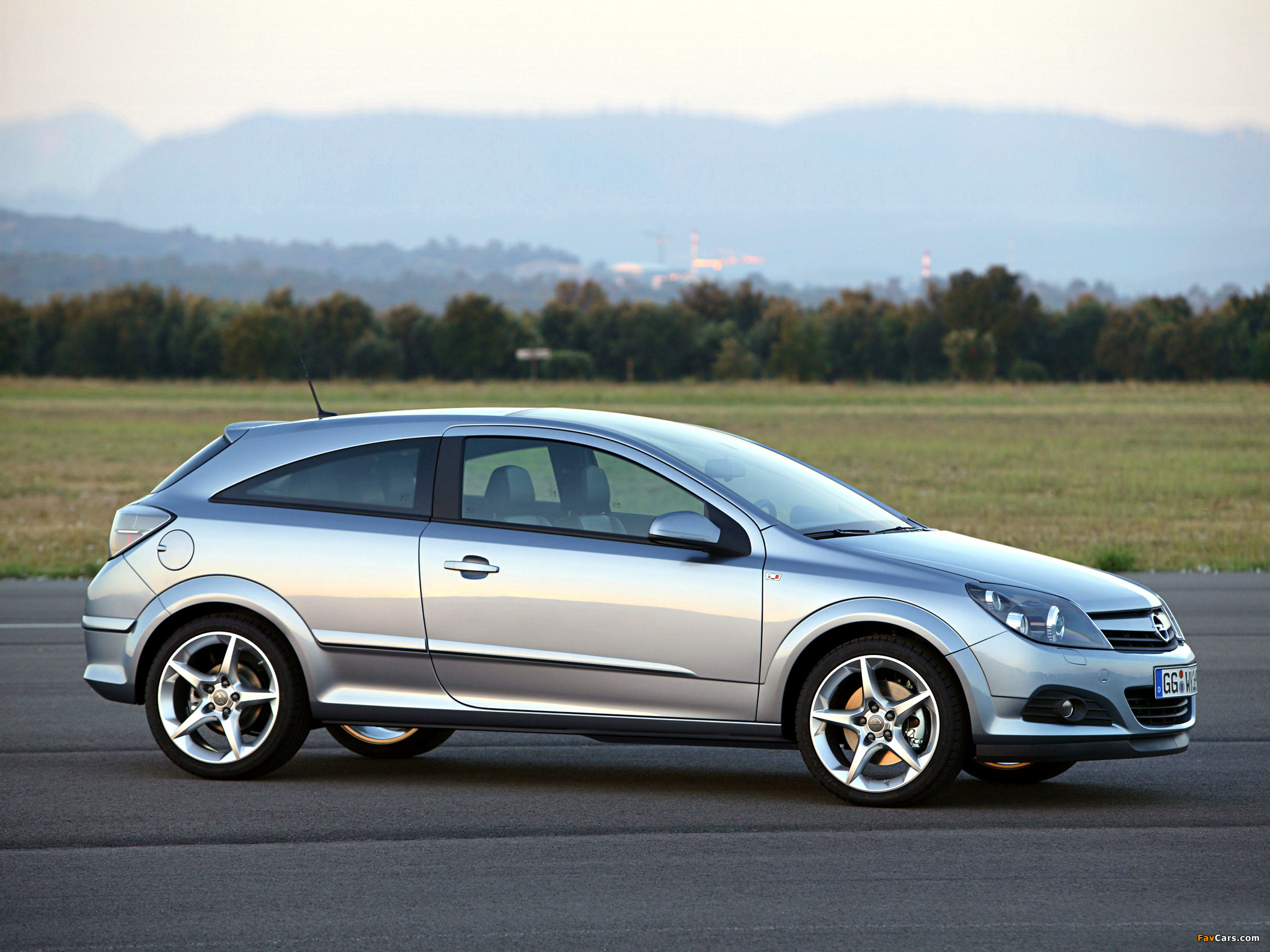 Opel Astra GTC (H) 2005–11 images (2048 x 1536)