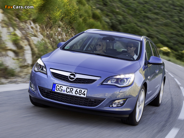 Opel Astra Sports Tourer (J) 2010–12 pictures (640 x 480)
