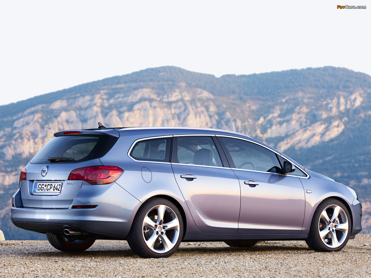 Opel Astra Sports Tourer (J) 2010–12 pictures (1280 x 960)