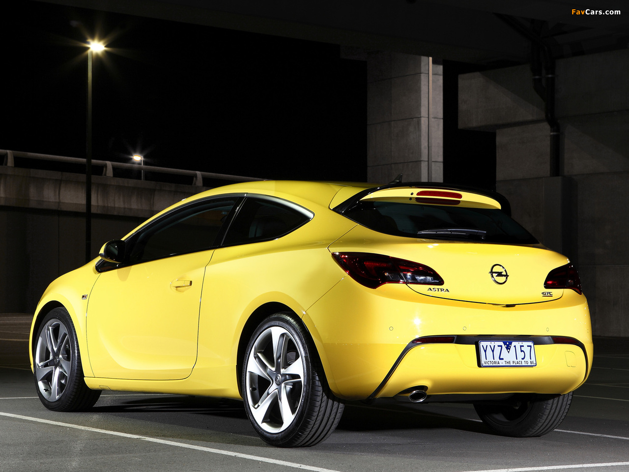Opel Astra GTC AU-spec (J) 2012–13 images (1280 x 960)
