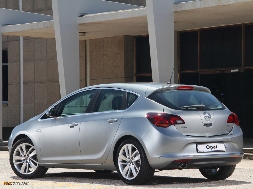 Opel Astra ZA-spec (J) 2013 images (1024 x 768)