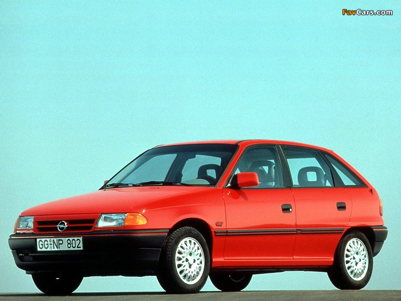 Photos of Opel Astra 5-door (F) 1991–94 (800 x 600)