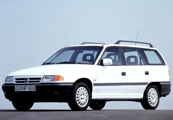 Photos of Opel Astra Caravan (F) 1991–94