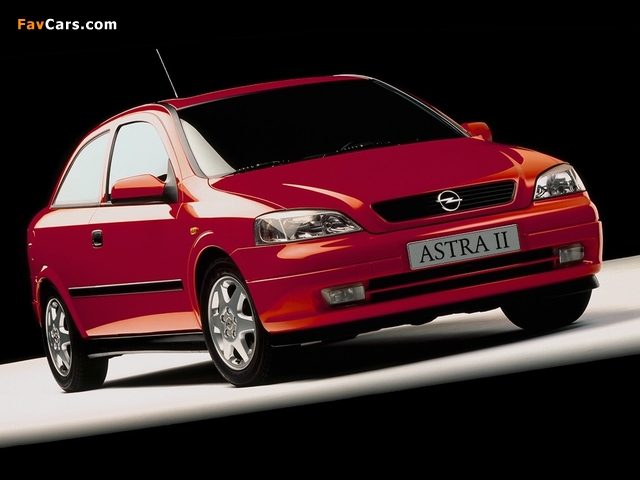 Photos of Opel Astra 3-door (G) 1998–2004 (640 x 480)