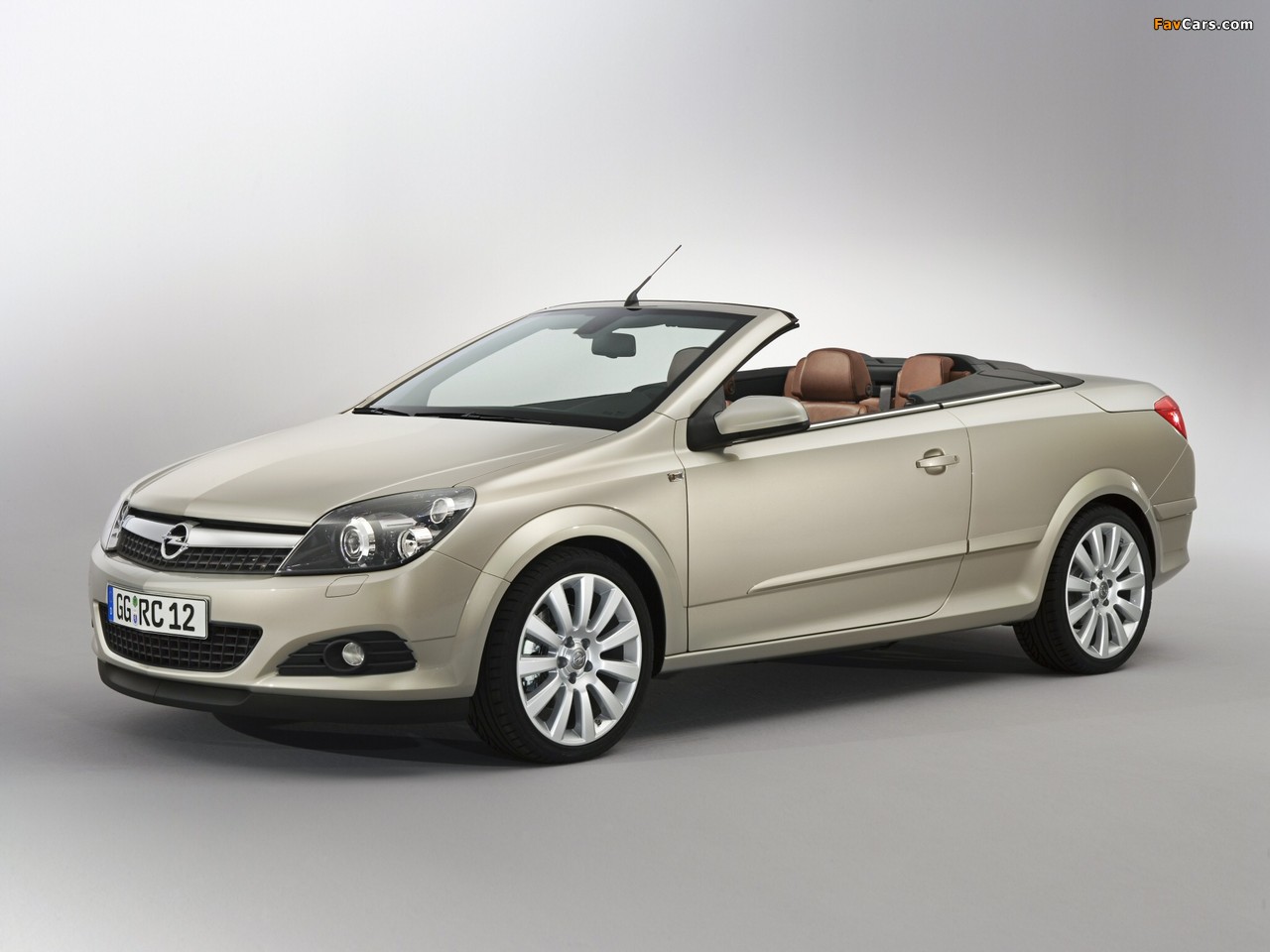 Photos of Opel Astra TwinTop (H) 2006–10 (1280 x 960)