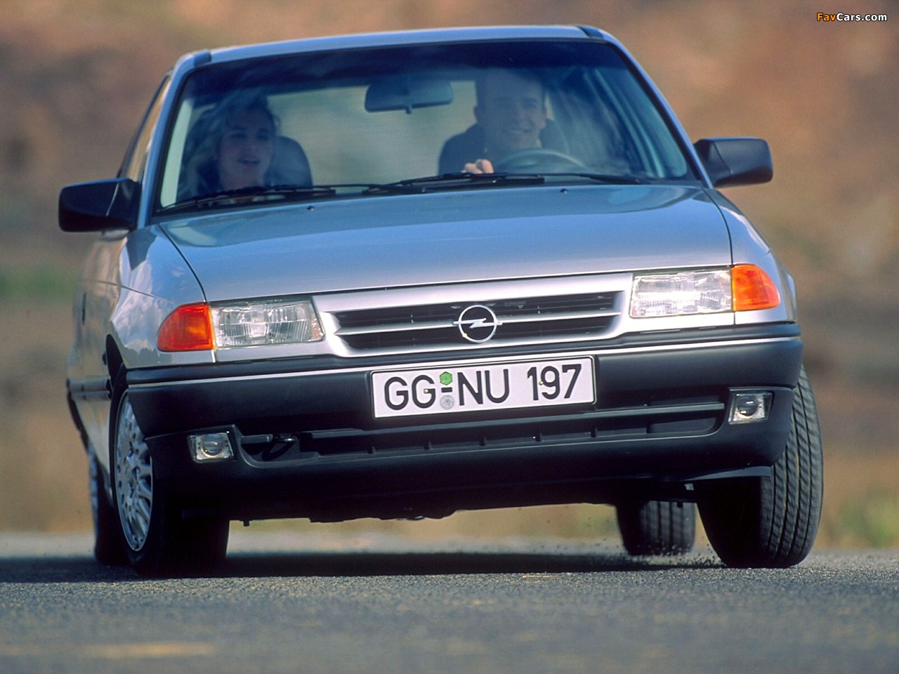 Pictures of Opel Astra 3-door (F) 1991–94 (1280 x 960)