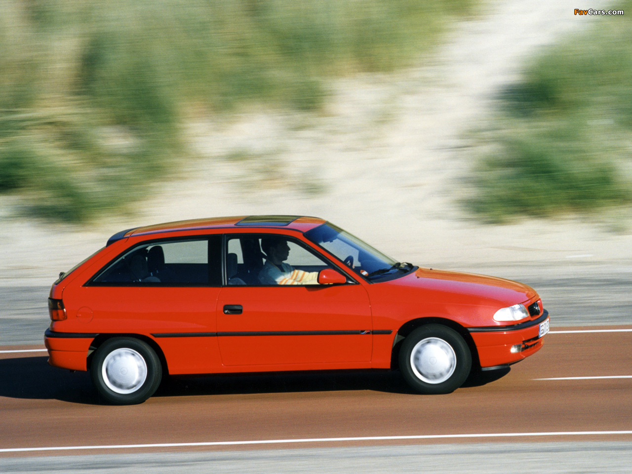 Pictures of Opel Astra 3-door (F) 1994–98 (1280 x 960)