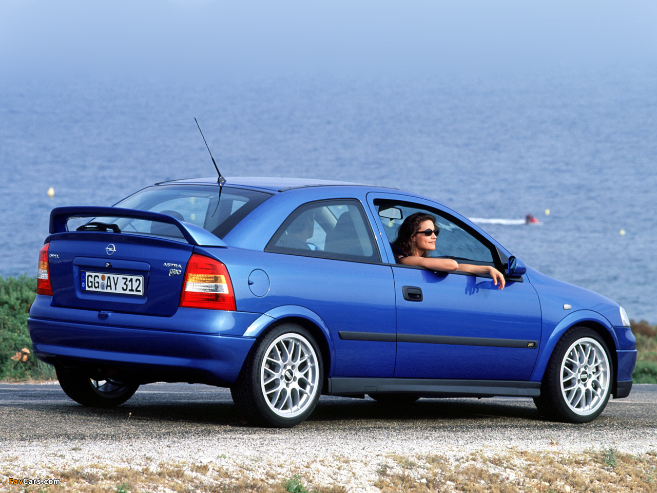 Pictures of Opel Astra OPC (G) 1999–2001 (1280 x 960)
