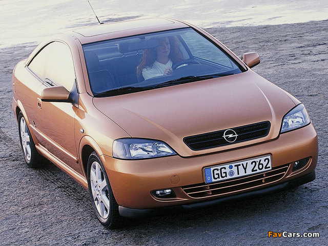 Pictures of Opel Astra Coupe (G) 2000–04 (640 x 480)