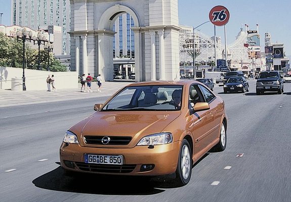 Pictures of Opel Astra Coupe (G) 2000–04