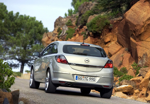 Pictures of Opel Astra GTC (H) 2005–11