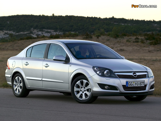 Pictures of Opel Astra Sedan (H) 2007 (640 x 480)