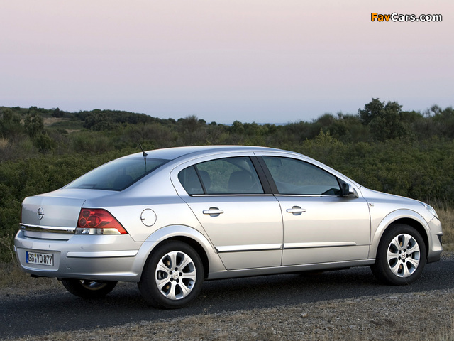 Pictures of Opel Astra Sedan (H) 2007 (640 x 480)